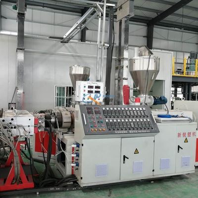 Maszyna do produkcji płyt PVC do współwytłaczania